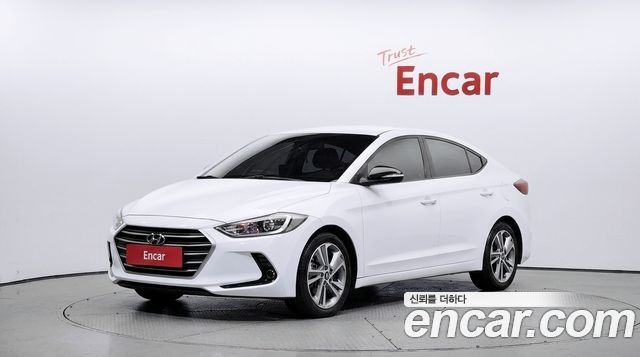 Hyundai AVANTE 2017 — photo 1