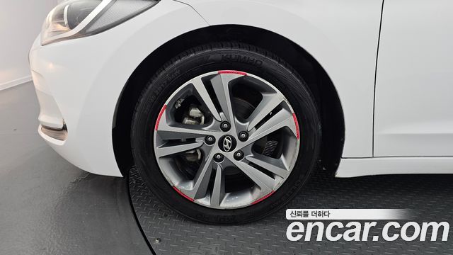 Hyundai AVANTE 2017 — photo 5