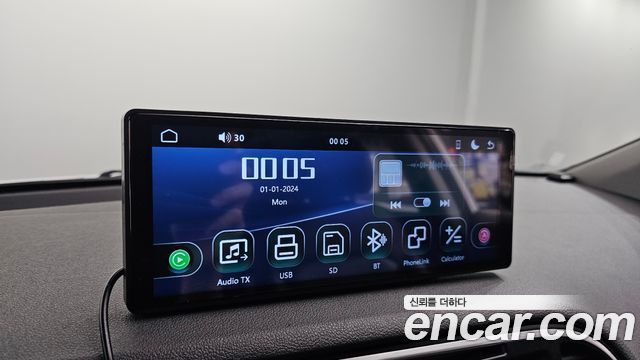 Hyundai AVANTE 2017 — photo 13