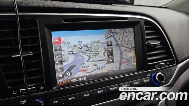 Hyundai AVANTE 2017 — photo 14