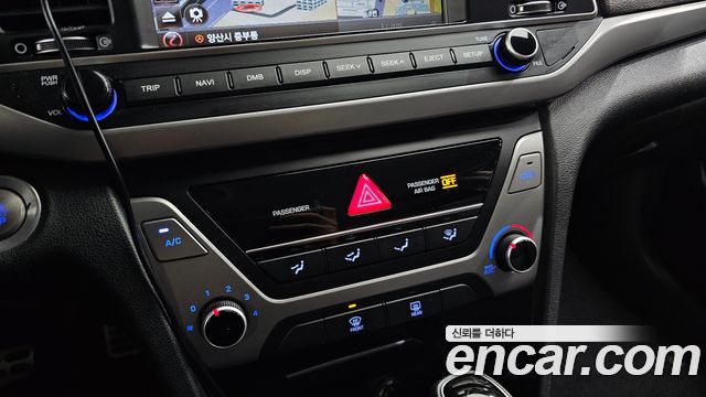 Hyundai AVANTE 2017 — photo 15