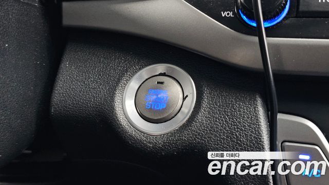 Hyundai AVANTE 2017 — photo 20
