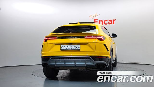 Lamborghini Urus 2019 — photo 4