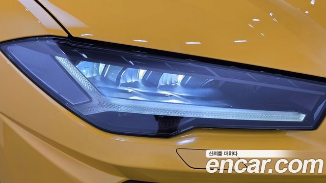 Lamborghini Urus 2019 — photo 8