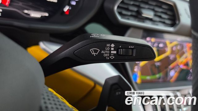 Lamborghini Urus 2019 — photo 29