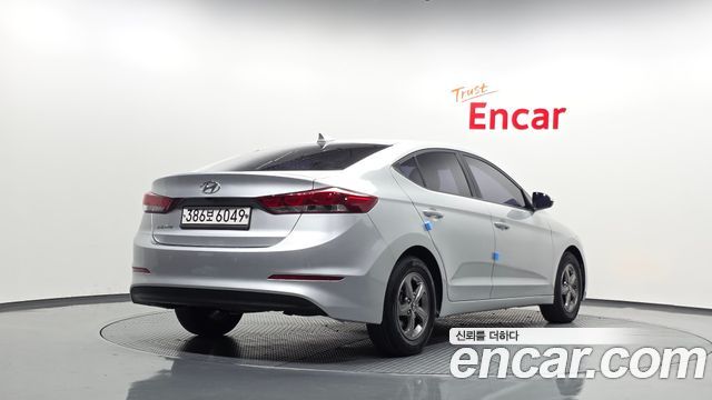 Hyundai AVANTE 2017 — photo 2