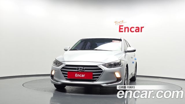 Hyundai AVANTE 2017 — photo 3
