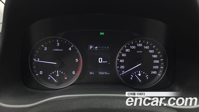 Hyundai AVANTE 2017 — photo 11