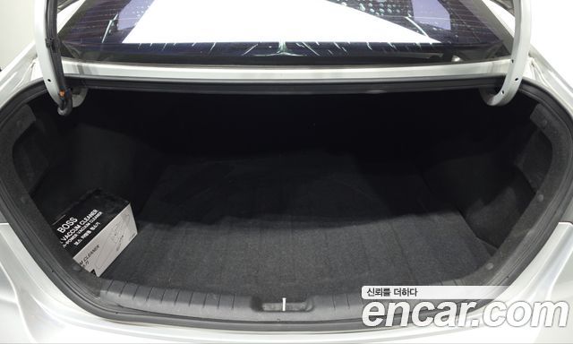 Hyundai AVANTE 2017 — photo 23