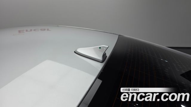 Hyundai AVANTE 2017 — photo 26