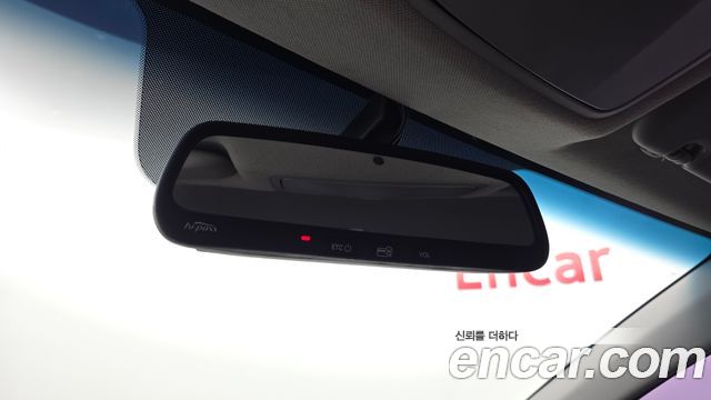 Hyundai AVANTE 2017 — photo 30