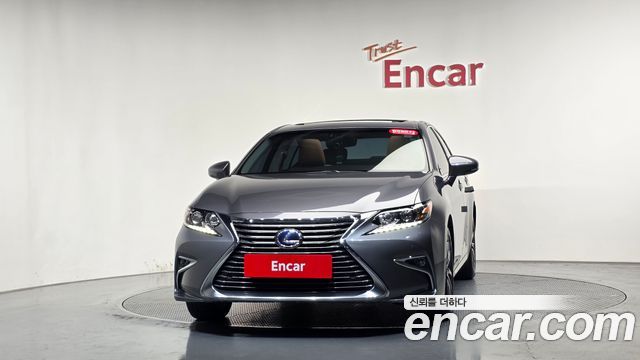 Lexus ES 2017 — photo 3