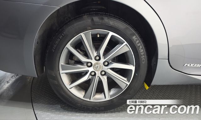 Lexus ES 2017 — photo 5