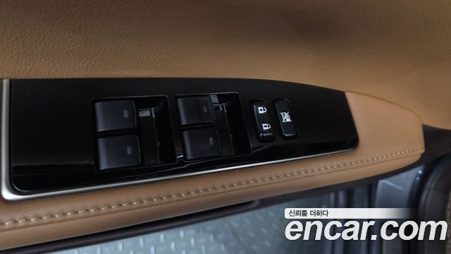 Lexus ES 2017 — photo 27