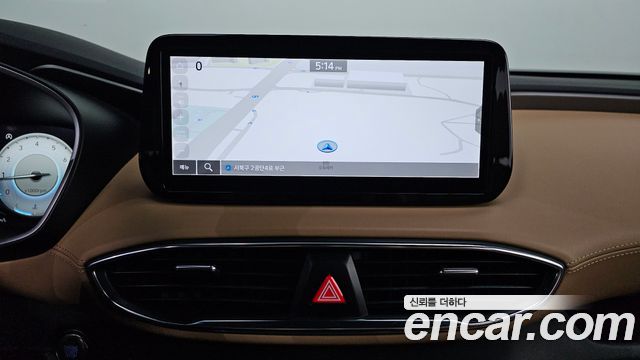 Hyundai Santafe 2023 — photo 25