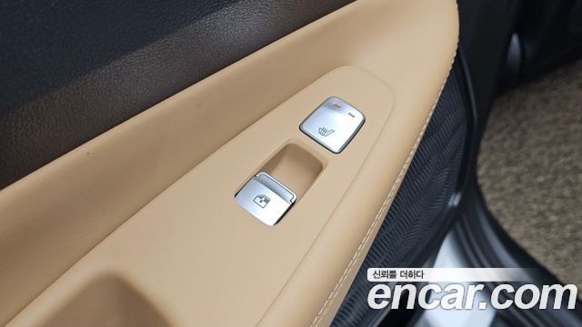 Hyundai Santafe 2023 — photo 31