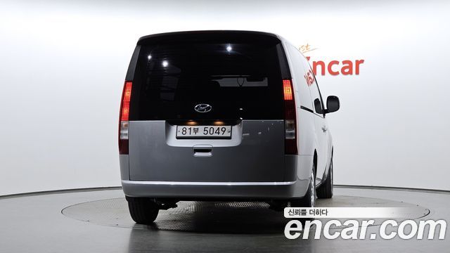 Hyundai Staria 2022 — photo 4