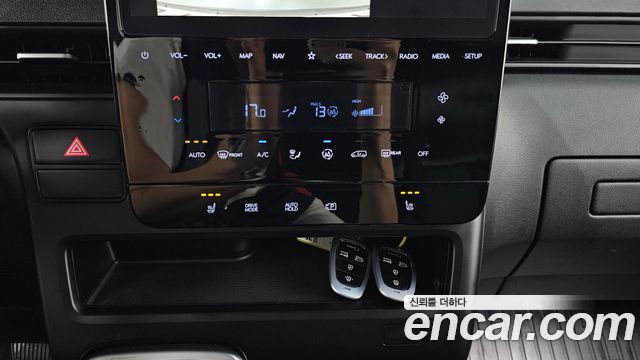 Hyundai Staria 2022 — photo 23
