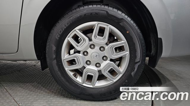 Hyundai Staria 2022 — photo 7