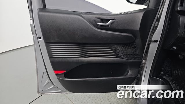 Hyundai Staria 2022 — photo 14