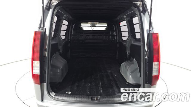 Hyundai Staria 2022 — photo 31
