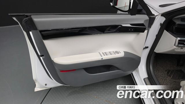 Hyundai Grandeur 2023 — photo 14