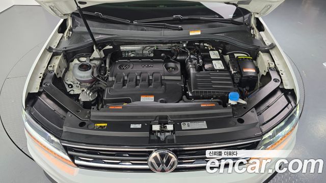 Volkswagen Tiguan 2018 — photo 6
