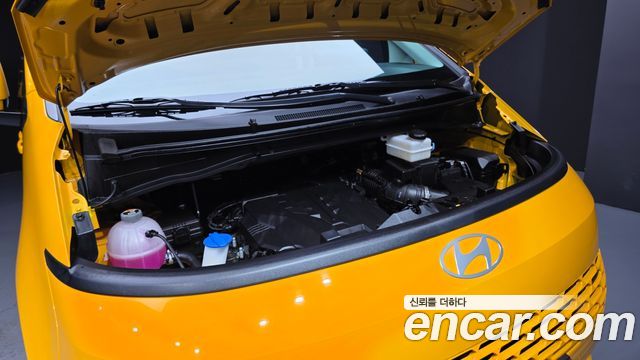 Hyundai Staria 2025 — photo 6