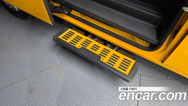 Hyundai Staria 2025 — photo 27