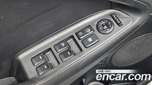 Kia K3 2013 — photo 19