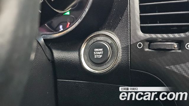 Kia K3 2013 — photo 23
