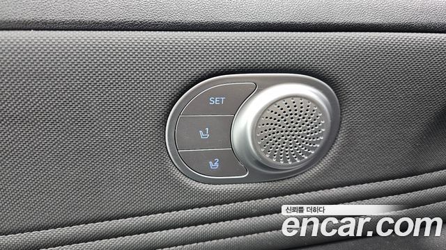 Hyundai AVANTE 2021 — photo 23