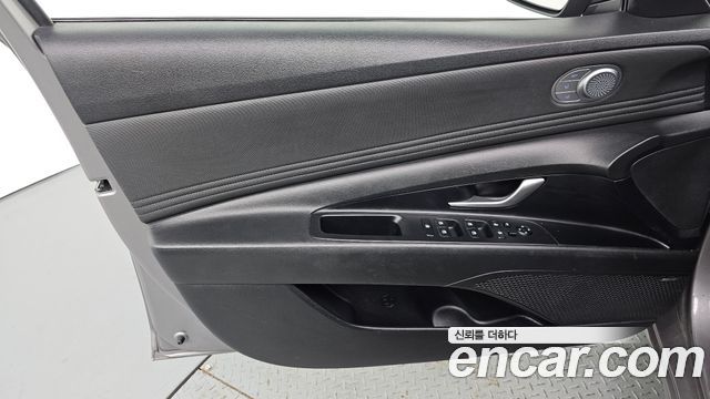 Hyundai AVANTE 2021 — photo 14