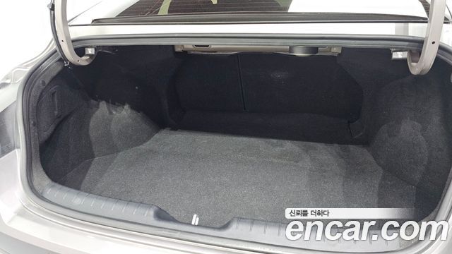 Hyundai AVANTE 2021 — photo 33