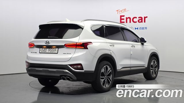 Hyundai Santafe 2019 — photo 2