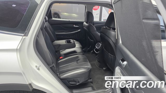 Hyundai Santafe 2019 — photo 18