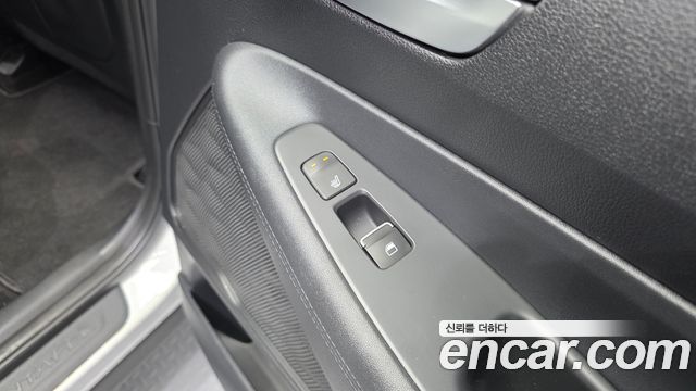Hyundai Santafe 2019 — photo 25