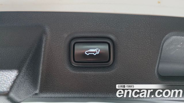 Hyundai Santafe 2019 — photo 27