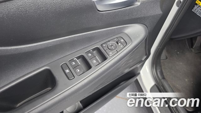 Hyundai Santafe 2019 — photo 30