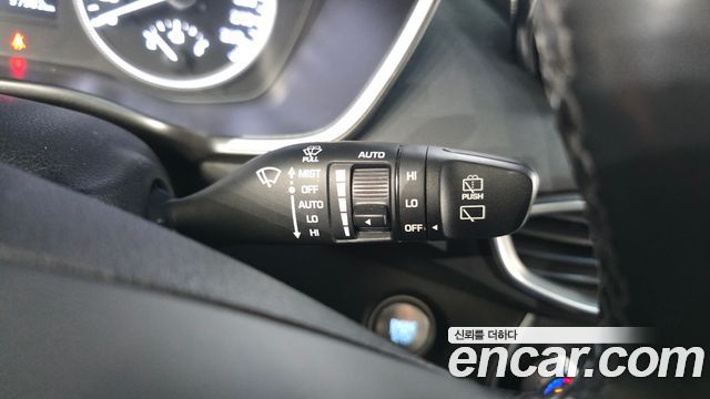 Hyundai Santafe 2019 — photo 33
