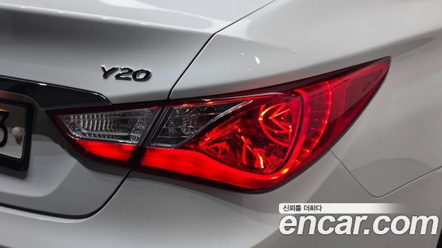 Hyundai Sonata 2012 — photo 9