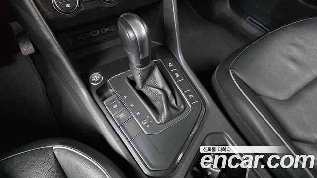 Volkswagen Tiguan 2020 — photo 12