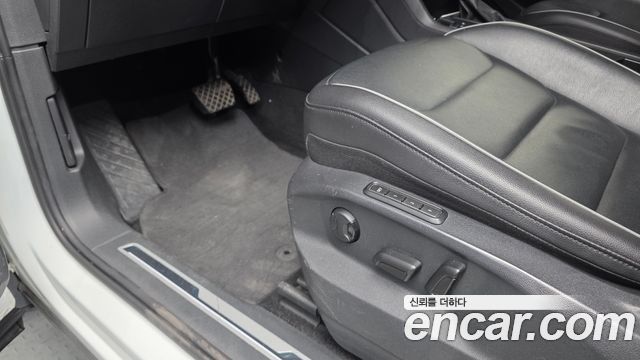 Volkswagen Tiguan 2020 — photo 34