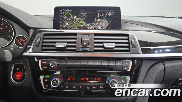 BMW 3-Series 2018 — photo 19
