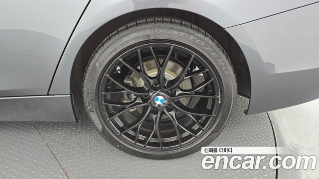 BMW 3-Series 2018 — photo 7