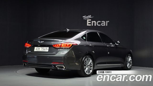 Genesis G80 2018 — photo 2