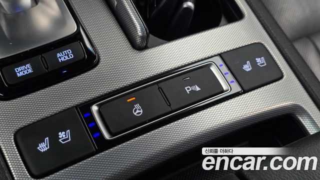 Genesis G80 2018 — photo 23