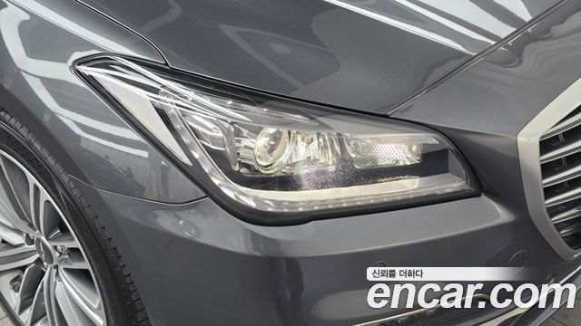 Genesis G80 2018 — photo 8
