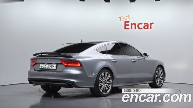 Audi A7 2013 — photo 2
