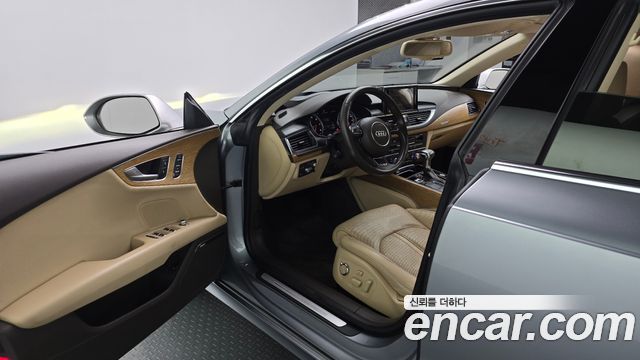 Audi A7 2013 — photo 13